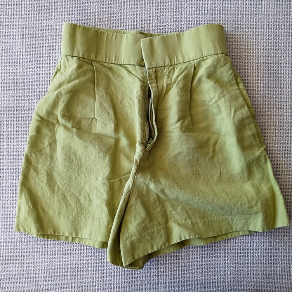 ZARA Women’s XS Linen Blend Green High Waist Shorts